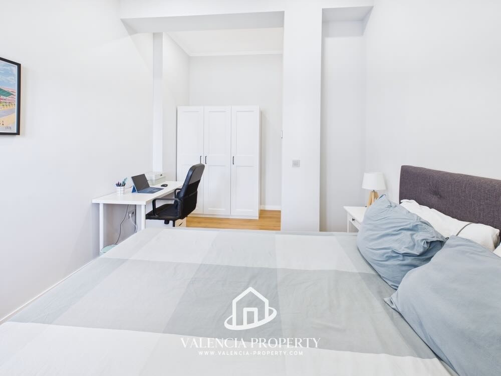Property 2440 - Image 32
